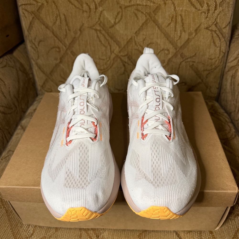 ASICS Novablast 5 Women's Running Shoes White Coral Reef Size 11 1012B765-101 - Picture 5 of 9